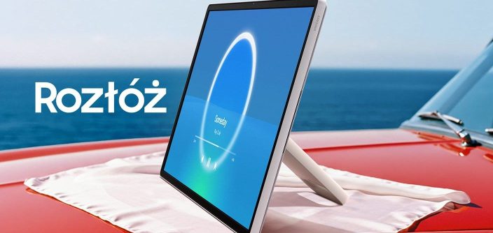Oryginalna grafika Samsunga pokazuje odłączony ekran Movingstyle ustawiony na podpórce podczas wyjazdu.